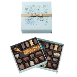  Šokolaadiassortii “Kaunis jōulupuu”  33. šokolaadiga - helesinine